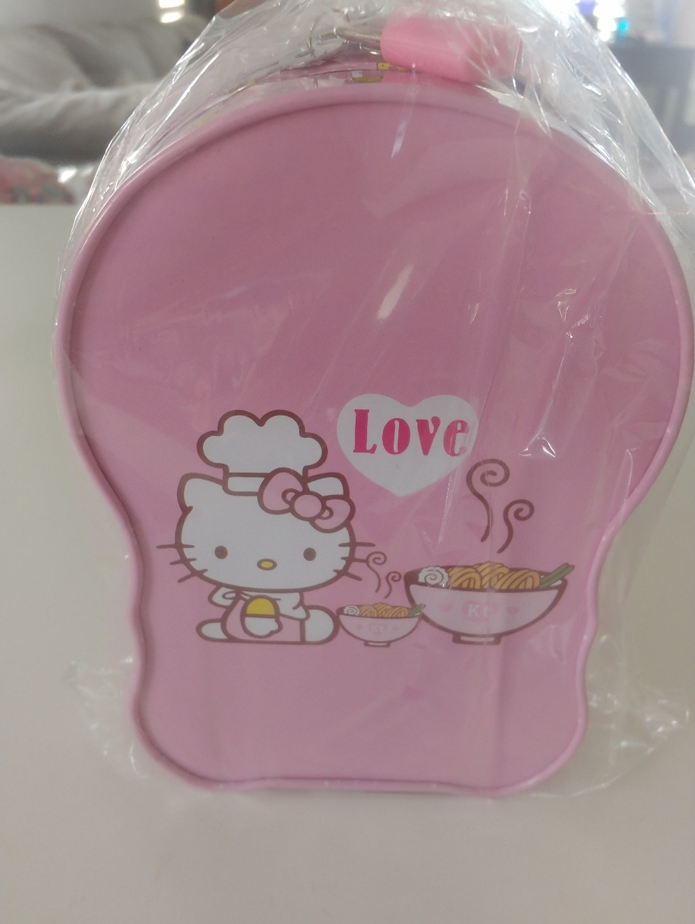 Hello Kitty Pink Coin Bank with Lock - Picture 5 of 12